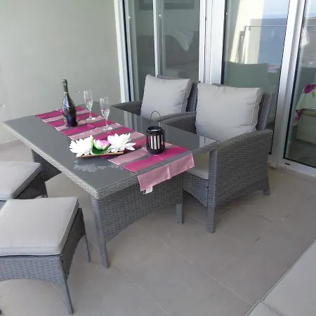 Edificio Mirador De *